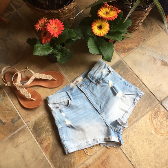 Hollister Pants - Hollister Distressed High-Rise Stretch Denim Short